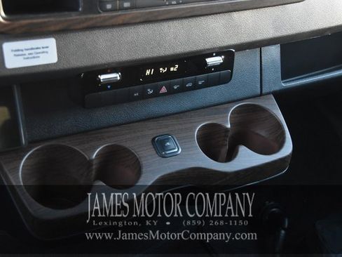 Used 2023 Mercedes-Benz Sprinter 3500 image 43