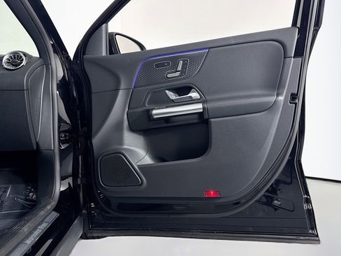 Certified 2025 Mercedes-Benz GLA 250 image 23