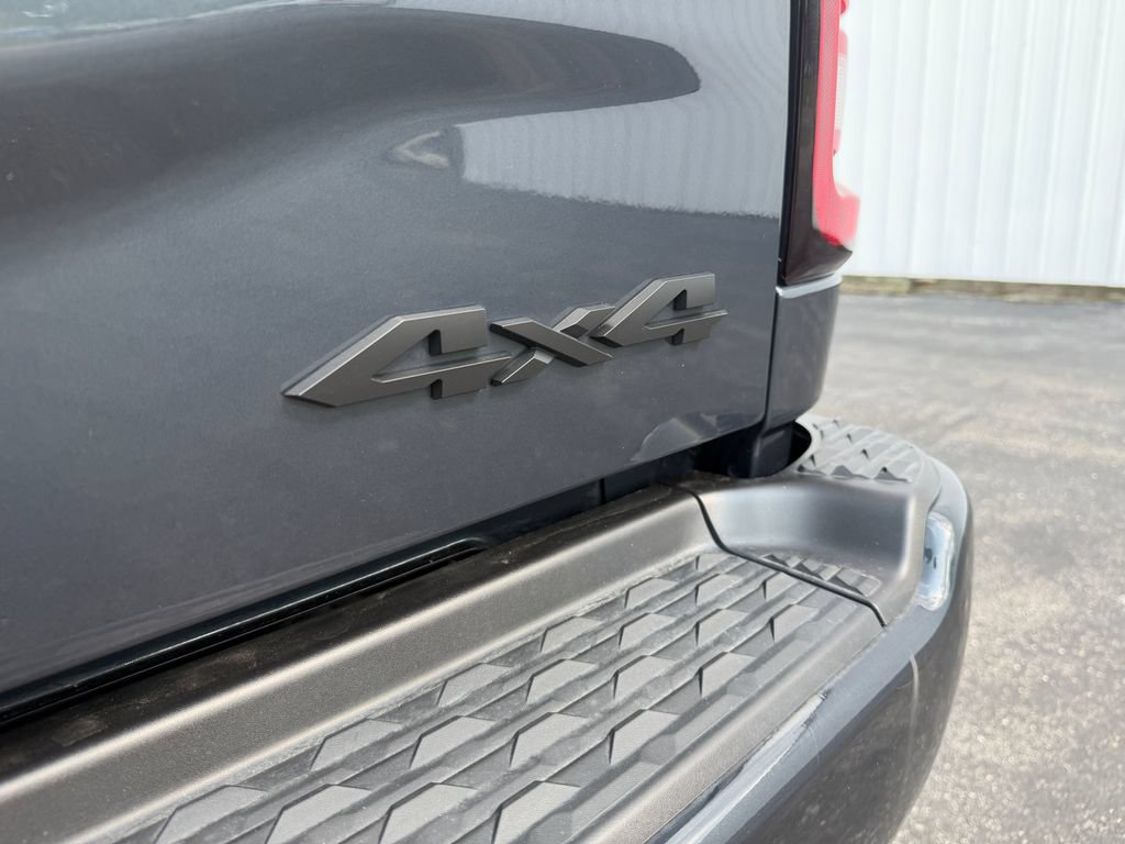 Used 2025 RAM 2500 Big Horn AWD/4WD image 9