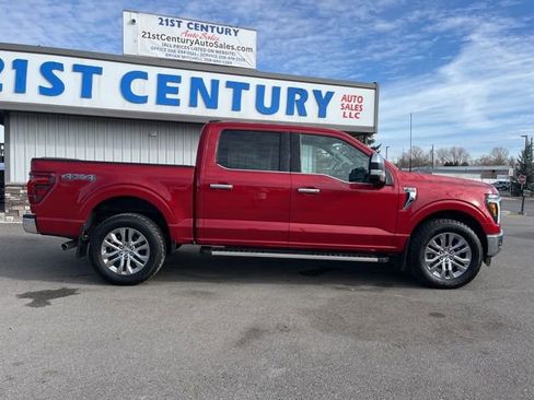 Used 2025 Ford F150 Lariat w/ Tow/Haul Package image 17