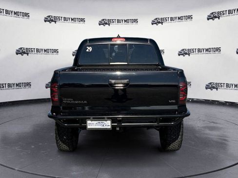 Used 2014 Toyota Tacoma 4x4 Double Cab image 8