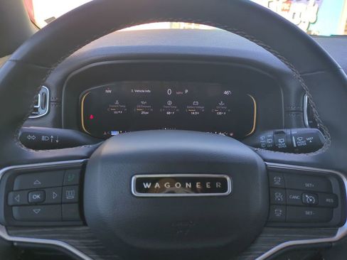 Used 2024 Jeep Wagoneer L Series II w/ Flexible Seating Group image 35