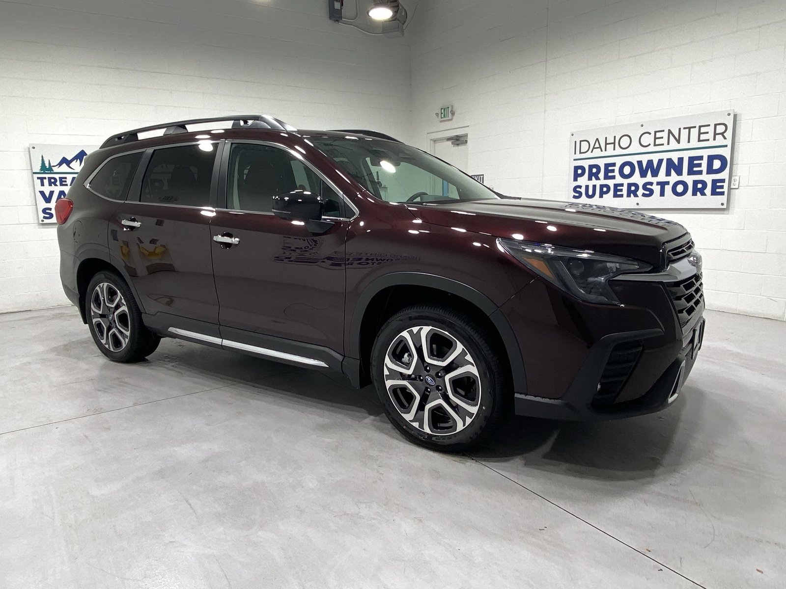 New 2026 Subaru Ascent Touring AWD/4WD image 2