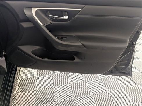 Used 2018 Nissan Altima 2.5 SR w/ SR Special Edition image 33