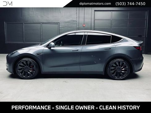 Used 2023 Tesla Model Y Performance AWD/4WD image 4