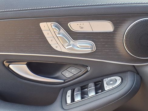 Used 2023 Mercedes-Benz GLC 300 4MATIC Coupe image 21