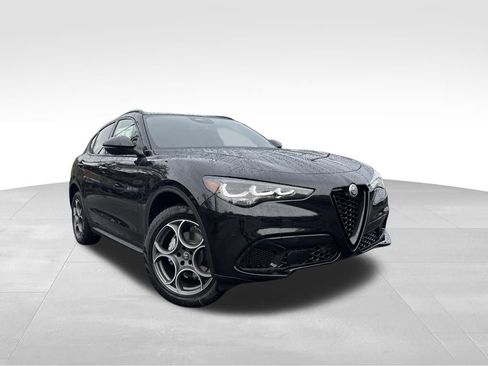 New 2025 Alfa Romeo Stelvio Sprint w/ Convenience Package image 1