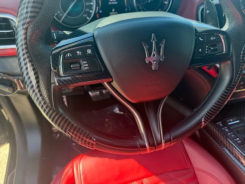 Used 2021 Maserati Ghibli S GranSport image 14
