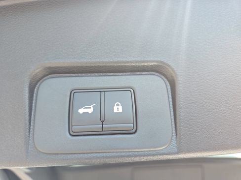 New 2026 Nissan Rogue SV w/ Cold Weather Package AWD/4WD image 13