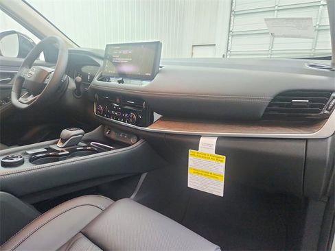 New 2026 Nissan Rogue Platinum image 48