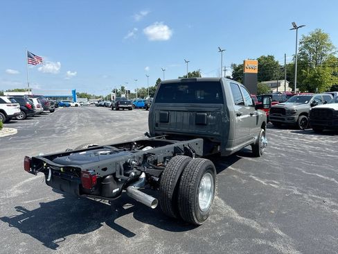 New 2026 RAM 3500 Tradesman w/ Chrome Appearance Group A AWD/4WD image 13