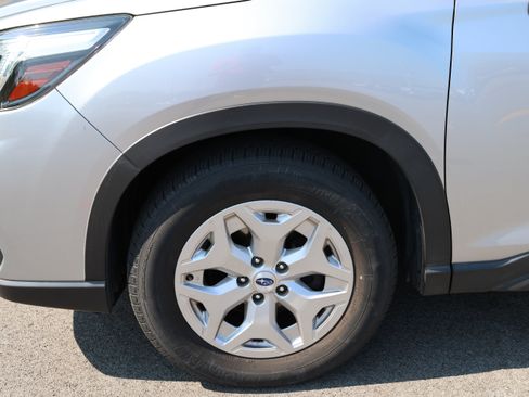 Used 2019 Subaru Forester w/ Alloy Wheel Package AWD/4WD image 7