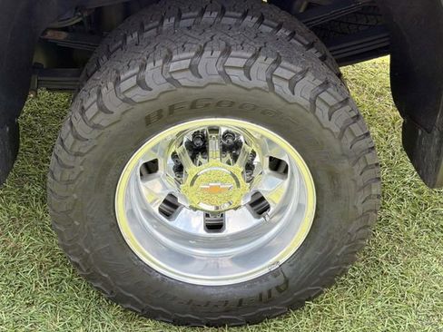 Used 2024 Chevrolet Silverado 3500 High Country w/ High Country Premium Package AWD/4WD image 38