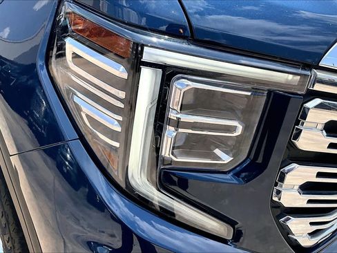 Used 2022 GMC Sierra 1500 Denali AWD/4WD image 28