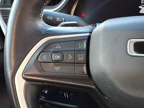 Used 2022 Jeep Grand Cherokee Altitude image 27