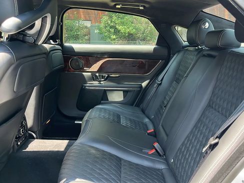 Used 2019 Jaguar XJ AWD image 22