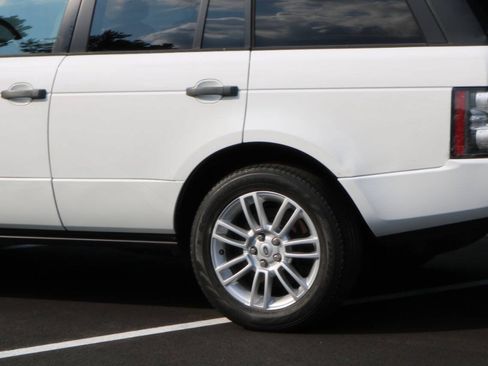 Used 2011 Land Rover Range Rover HSE AWD/4WD image 23