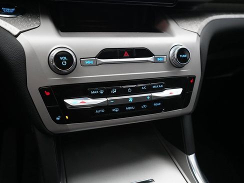 Used 2023 Ford Explorer Timberline image 21