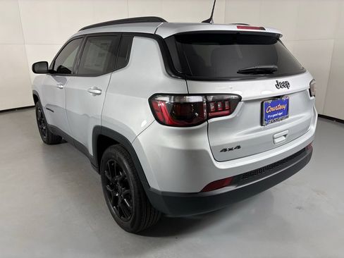 New 2026 Jeep Compass Latitude AWD/4WD image 6