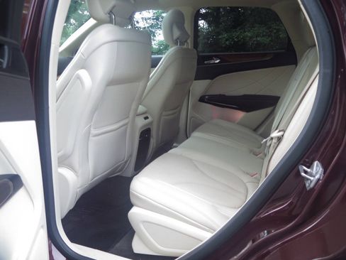 Used 2016 Lincoln MKC Reserve w/ Lincoln MKC Climate Package AWD/4WD image 12