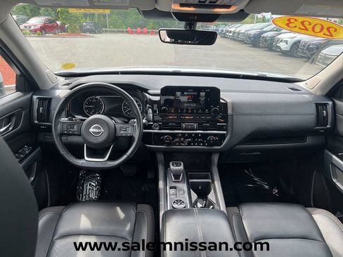 Certified 2023 Nissan Pathfinder SL w/ SL Premium Package AWD/4WD image 17