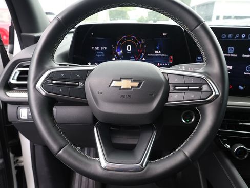 Used 2024 Chevrolet Traverse LS FWD image 34