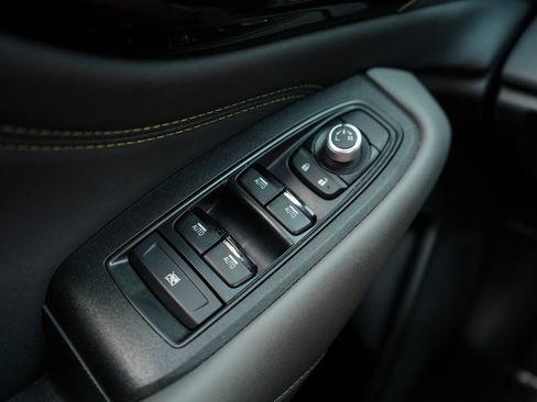 Used 2025 Subaru Outback Onyx Edition AWD/4WD image 30