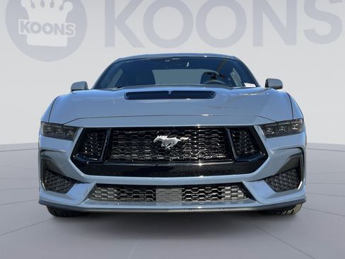 Used 2025 Ford Mustang GT Premium image 11