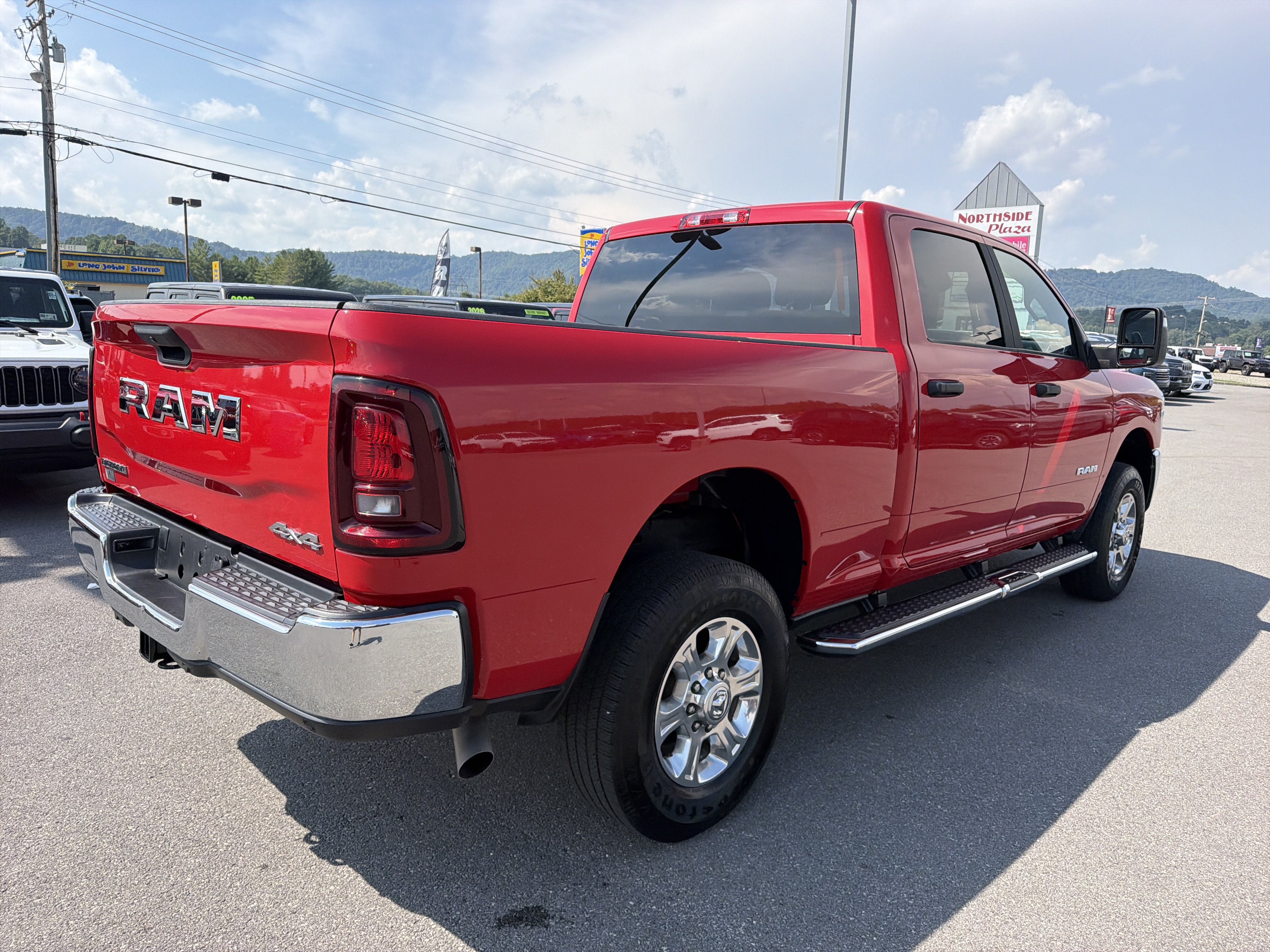 Used 2026 RAM 2500 Big Horn AWD/4WD image 6