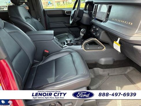 Used 2025 Ford Bronco Badlands AWD/4WD image 10