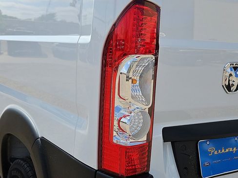 New 2026 RAM ProMaster 2500 w/ Premium Convenience Group FWD image 7