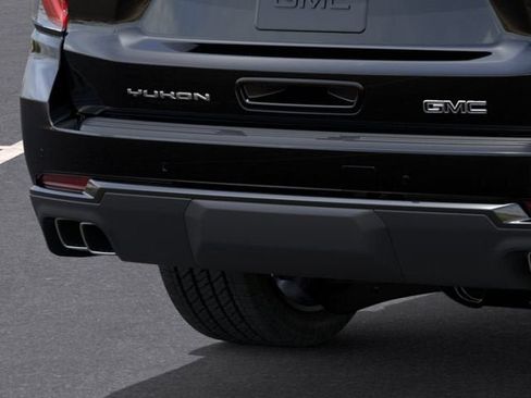 New 2026 GMC Yukon XL Denali Ultimate AWD/4WD image 14