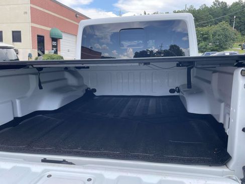 Used 2022 Jeep Gladiator Overland AWD/4WD image 29