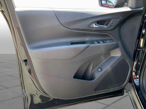 Used 2023 Chevrolet Equinox LT FWD image 20
