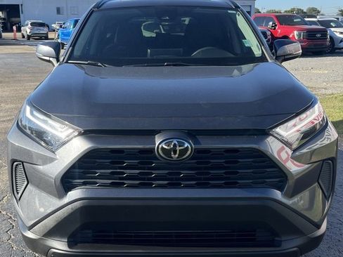 Used 2022 Toyota RAV4 XLE image 3