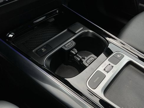 Used 2025 Mercedes-Benz GLA 250 image 35