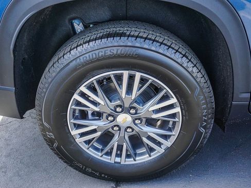 New 2026 Chevrolet Traverse LT FWD image 8