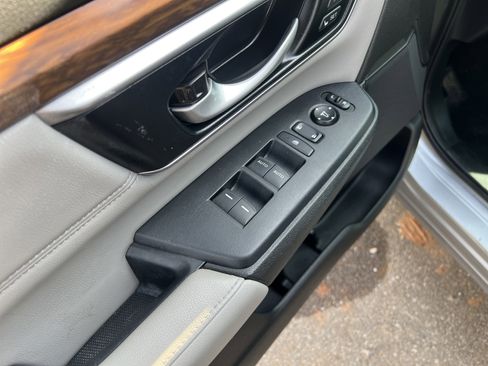 Used 2021 Honda CR-V EX-L image 17