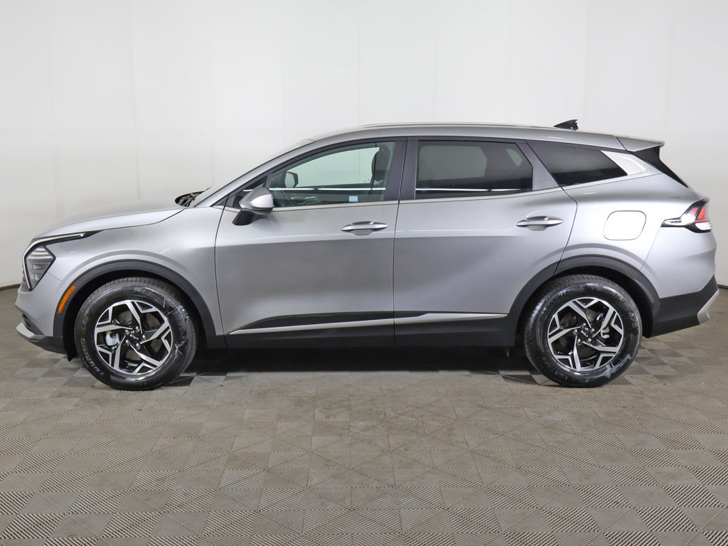 Used 2024 Kia Sportage LX FWD image 15