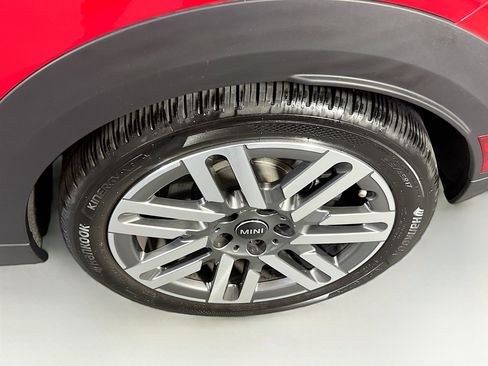 Used 2025 MINI Cooper S FWD image 30