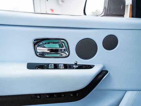 Used 2022 Rolls-Royce Cullinan image 36