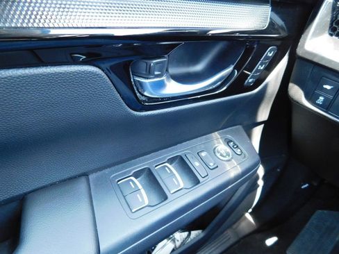Used 2025 Honda CR-V EX-L image 29