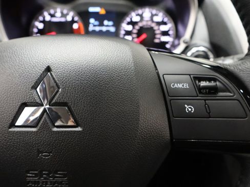 Used 2023 Mitsubishi Eclipse Cross SE image 28