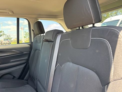 Used 2024 Jeep Grand Cherokee Laredo RWD image 24
