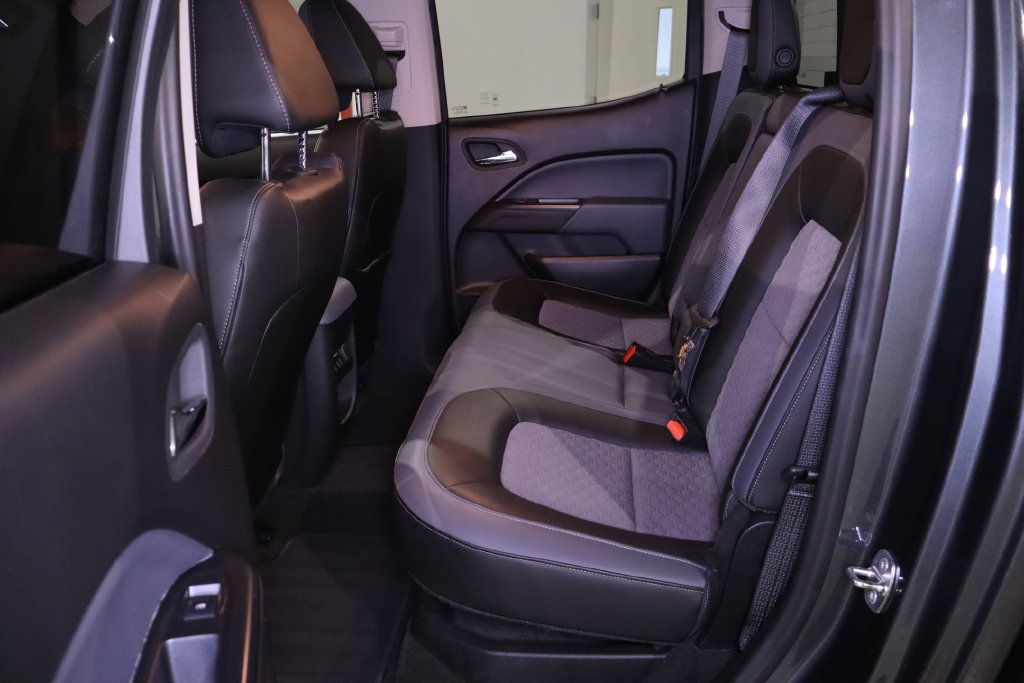 Used 2016 Chevrolet Colorado Z71 AWD/4WD image 29
