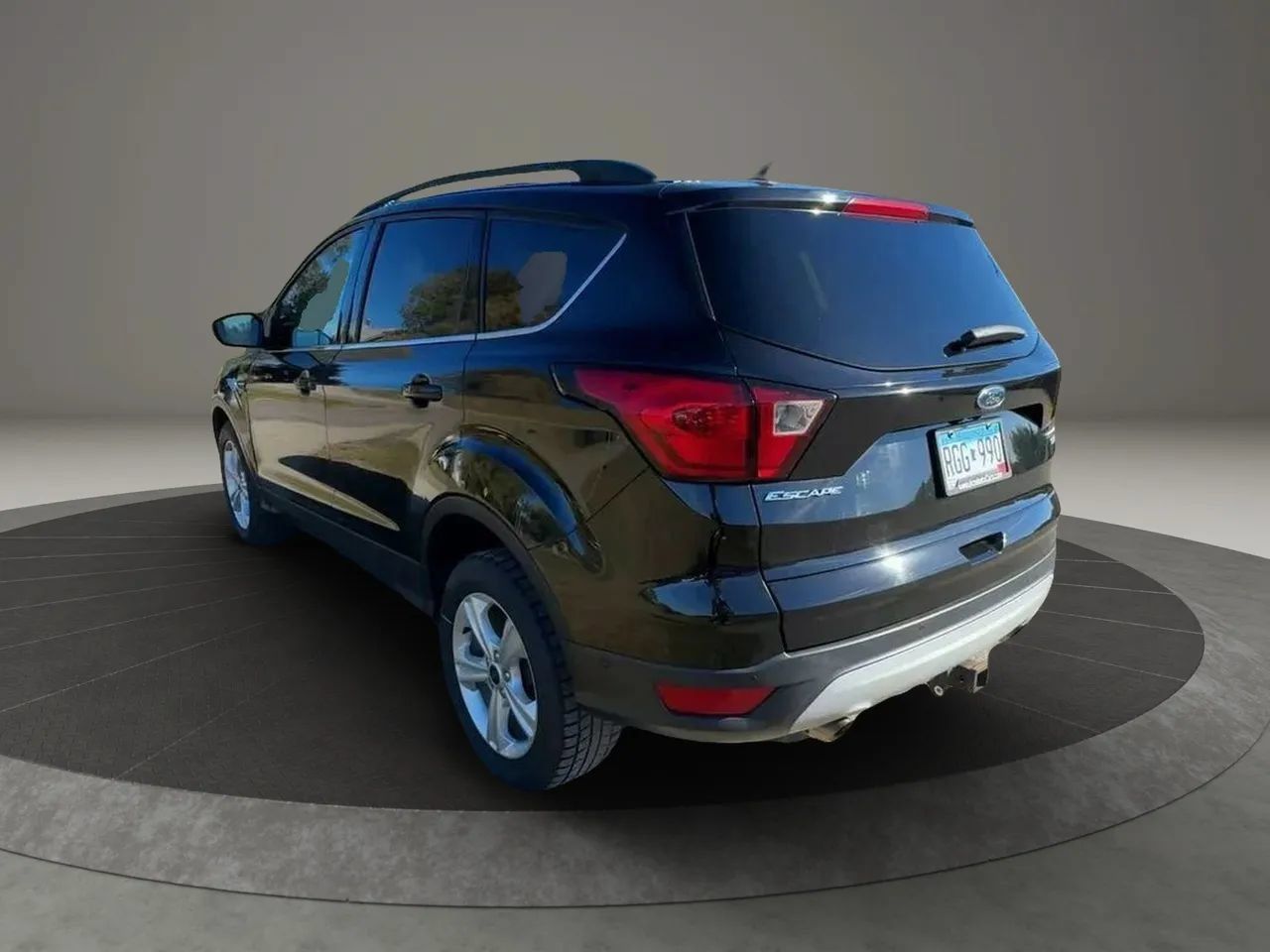 Used 2019 Ford Escape Titanium AWD/4WD image 4