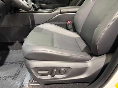 Certified 2026 Toyota Crown Signia AWD/4WD image 14