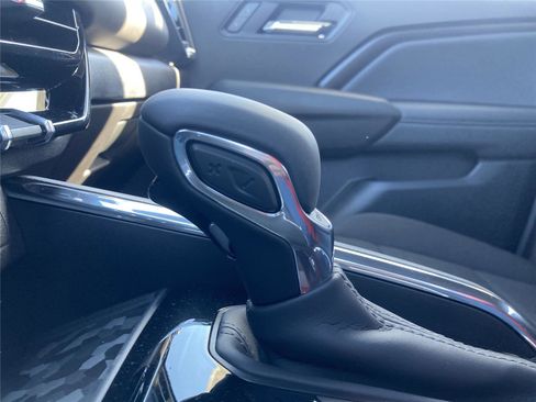 New 2026 GMC Canyon Elevation w/ Convenience Package image 32