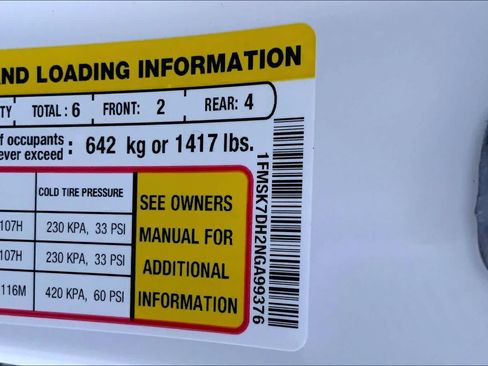 Used 2022 Ford Explorer XLT w/ Equipment Group 202A RWD image 31