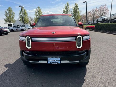 Used 2025 Rivian R1T Adventure image 2